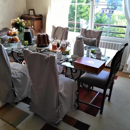 Giselle Nocleg ze śniadaniem *